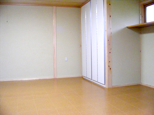 暗かった居間を明るくゆったり過ごせる部屋にリフォーム